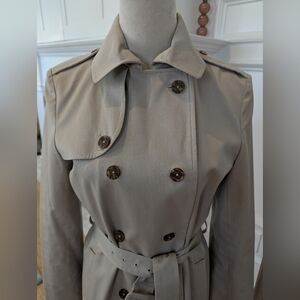Classic Brooks Brothers 346 Beige Double-Breasted Trench Jacket